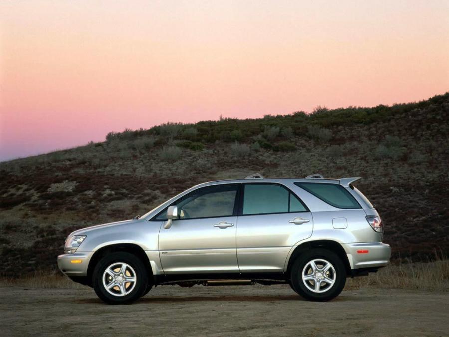  Lexus RX300 Silversport 2001 года  (фото 2 из 2)